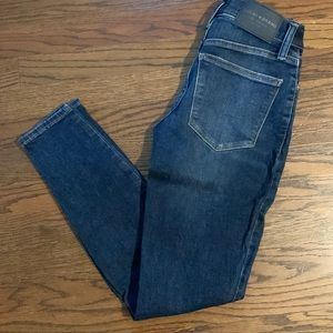Lucky brand 2/26 regular mid rise super skinny AVA
